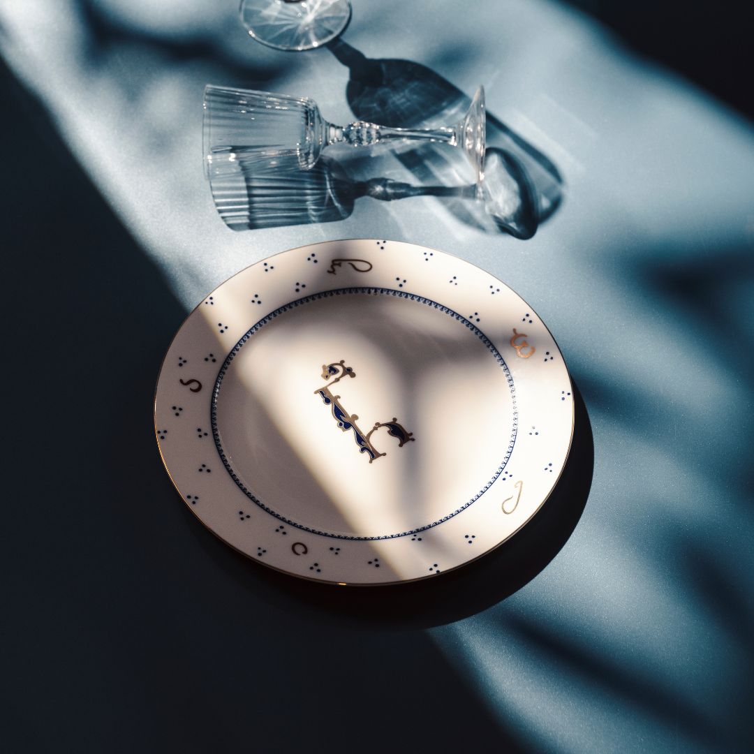 ᲞᲐᲢᲐᲠᲐ ᲗᲔᲤᲨᲘ "ᲓᲐᲛᲬᲔᲠᲚᲝᲑᲐ"