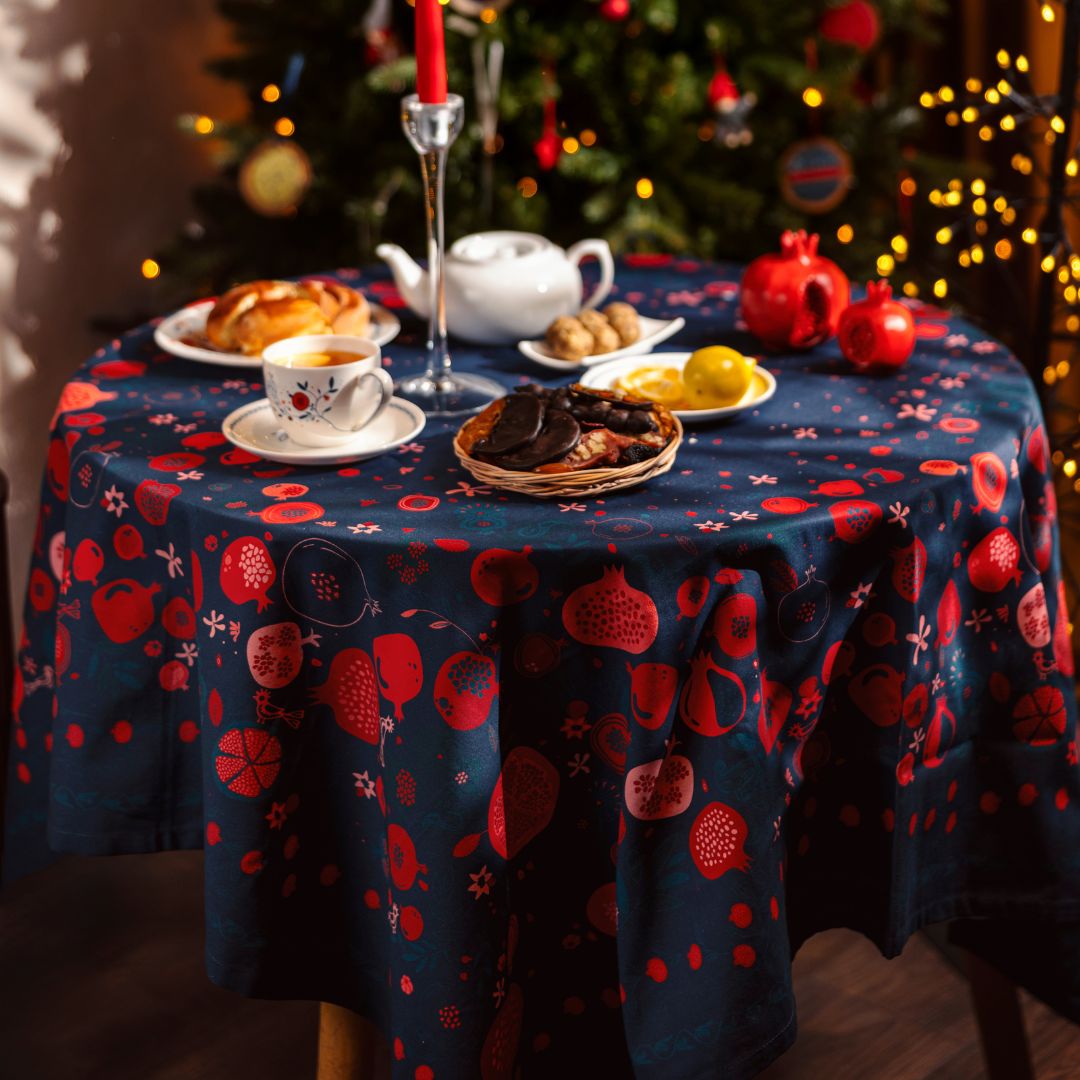 Tablecloth "Pomegranates"