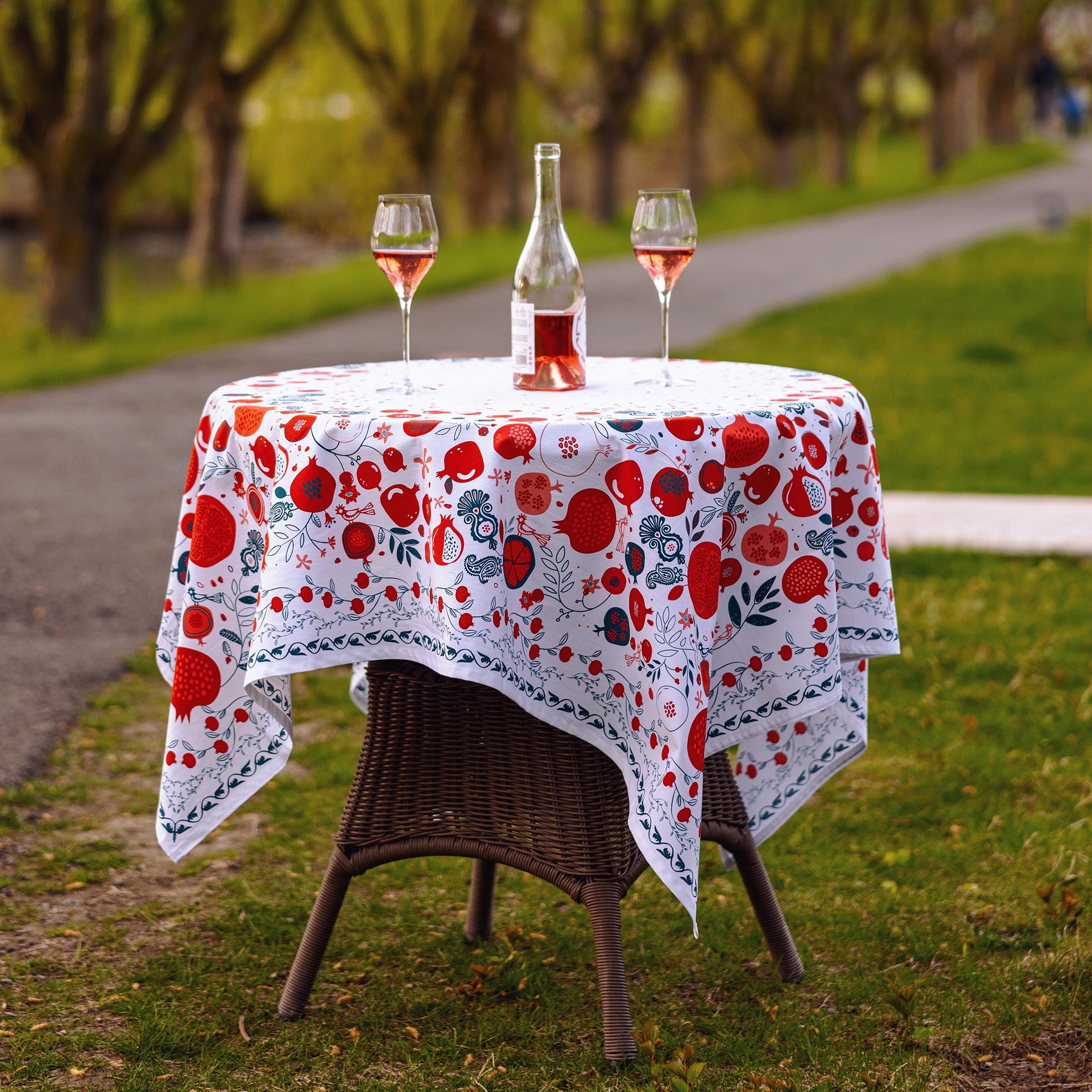 Tablecloth "Pomegranates"